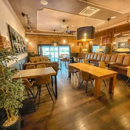 Heywood Spa Hotel-3